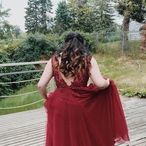Meet your Posher, Emily